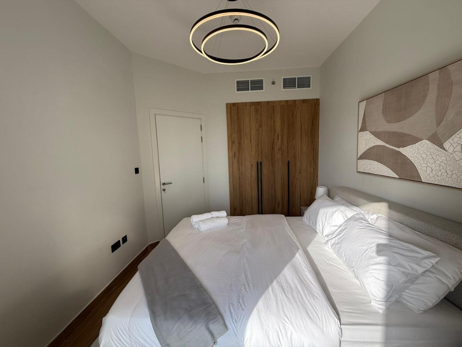 Apartment Elegant 1br With Balcony - Al Maryah Vista 1 *