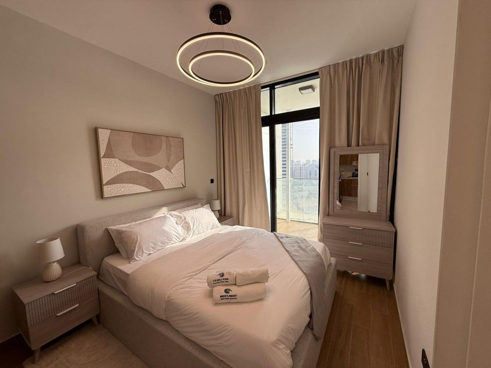 Elegant 1br With Balcony - Al Maryah Vista 1 *